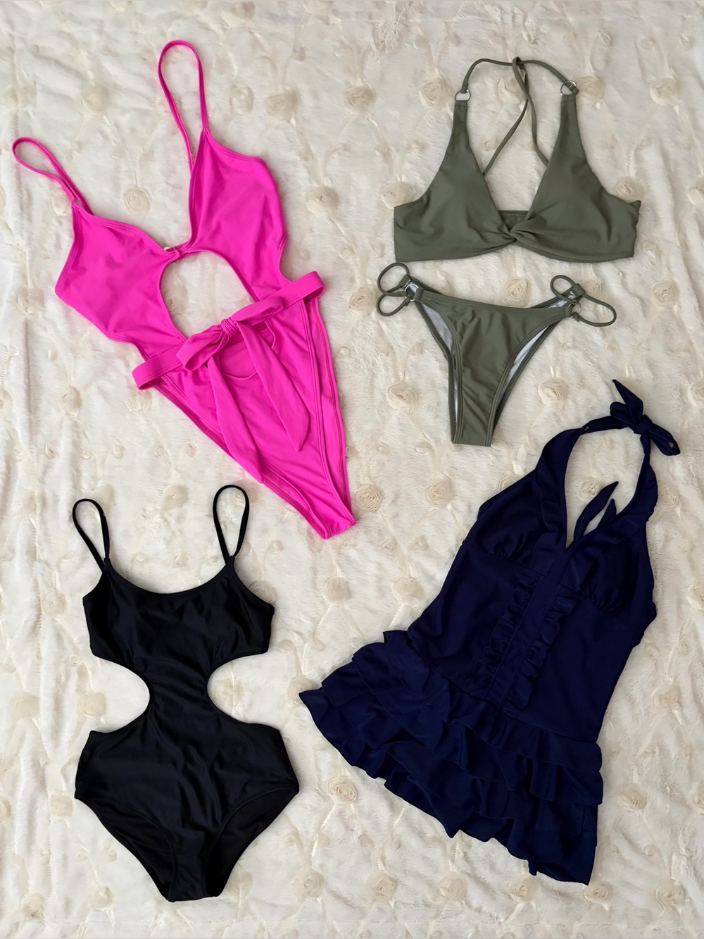 4 Women's Swimsuits Lot/Set! Puckerbutt Butt Stretch, Padded, So CUTE! 🔥